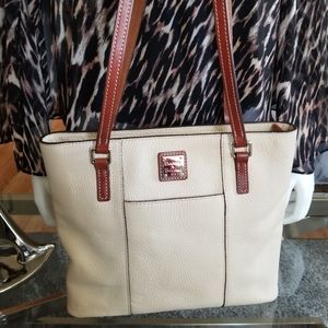 Elegant DOONEY & BOURKE Leather Tote